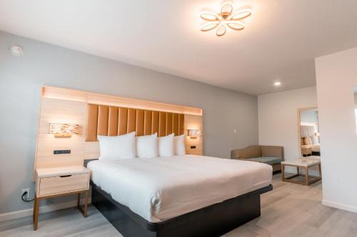 Pacific Heights Hotel | Inn on Broadway