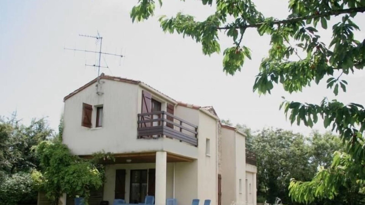Saint-Aubin-la-Plaine House | Inn Saint-Aubin-la-Plaine, 2 bedrooms, 4 people
