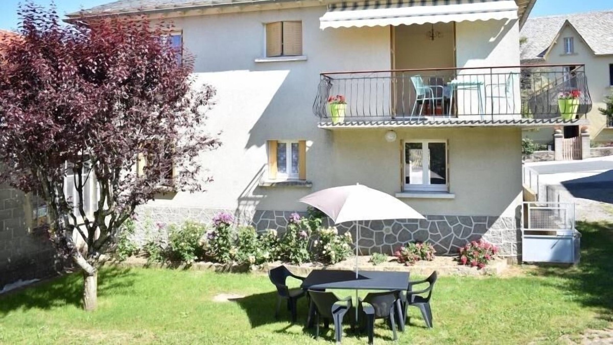 Saint-Hippolyte House | Inn Saint-Hippolyte, 2 bedrooms, 5 people
