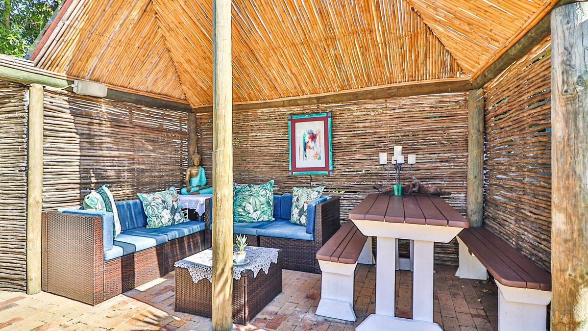 Pinelands House | Inn Style Guesthouse
