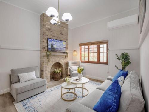 Highgate Hill House | Inner City 6BR Family friendly House Highgate Hill