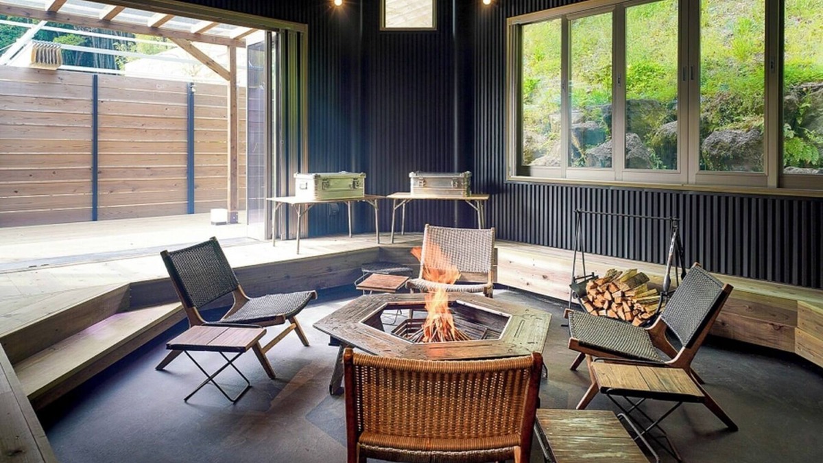 Yugawara RV Rental | Inner Fire Pit Suite Dinner and breakfast includ/Ashigarashimo District Kanagawa