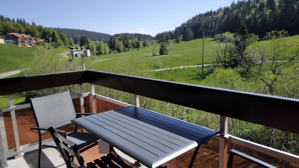 Lamoura Apartment | Insertion Dans la Nature