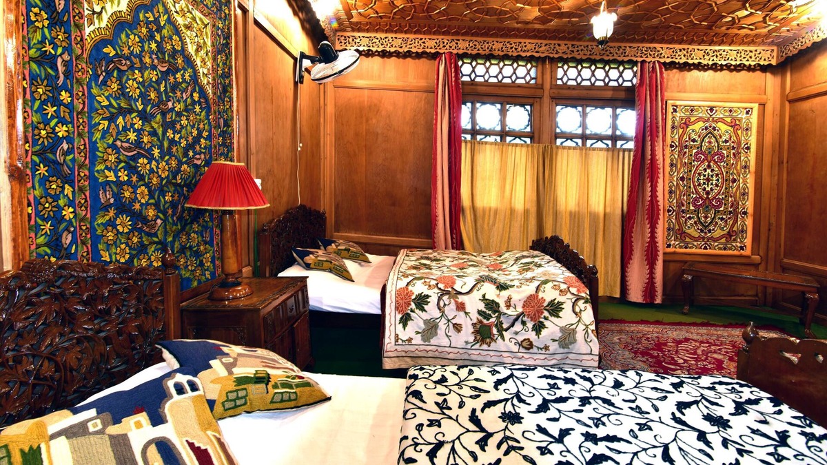 Sudarbal Boat Rental | Inshallah houseboat 10 Bedrooms