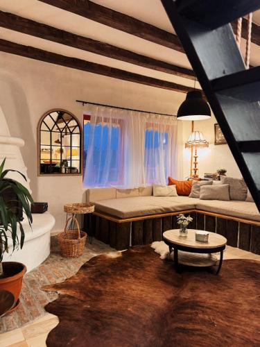 Bezdead House | Inside, The Village- The Brick Loft