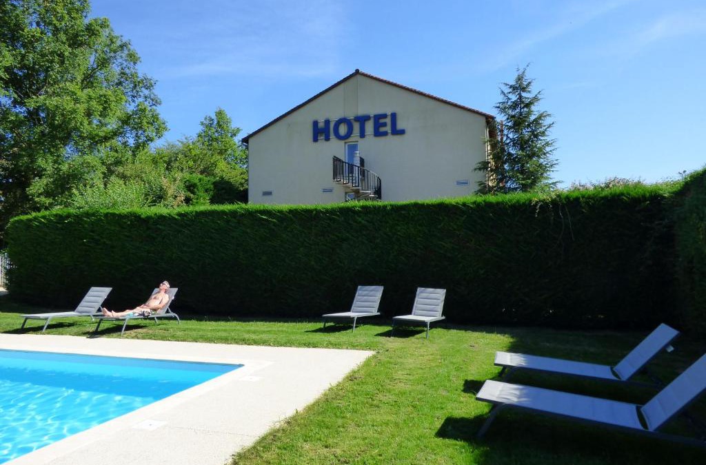 Villefranche-de-Rouergue Hotel | inspiration by balladins Villefranche-de-Rouergue