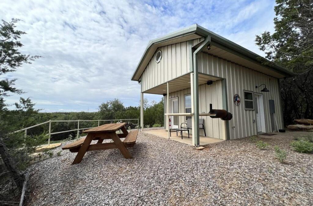 Jacksboro Villa | Inspiration Cabin at Lake Godstone