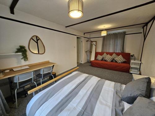 Butetown House | Inspire Home Stylish Stay A