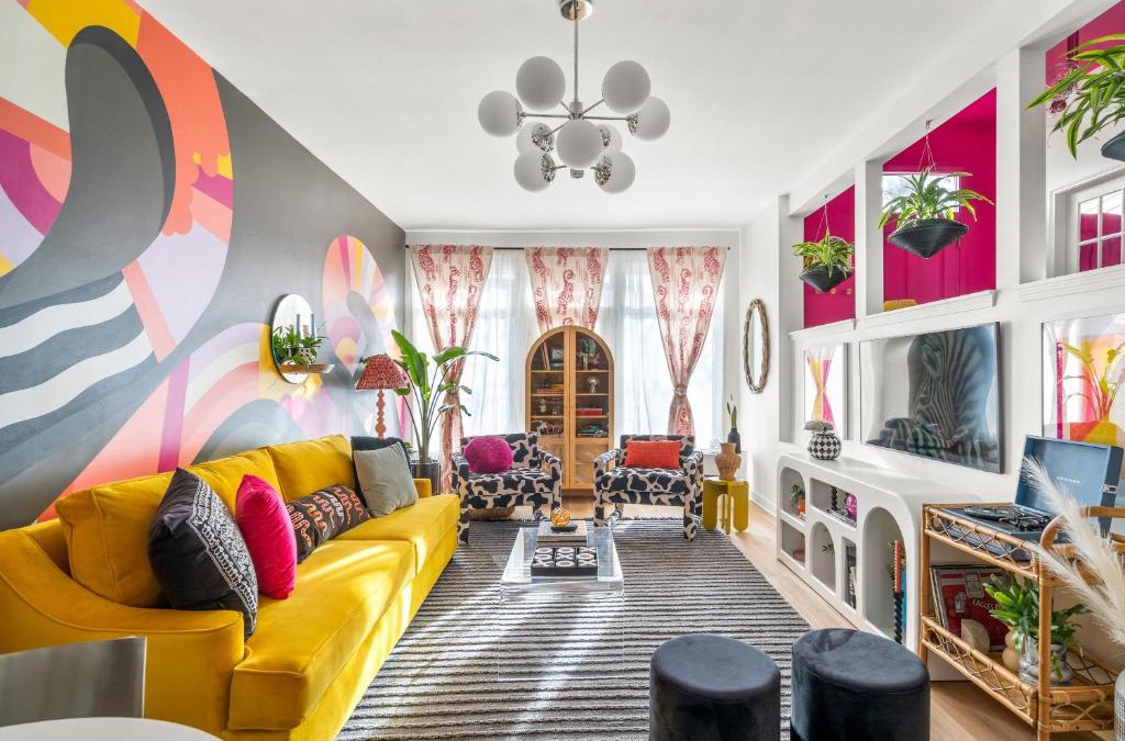 Fifth Ward House | INSTA worthy Home! *Sleeps 8* - Walker's Point!