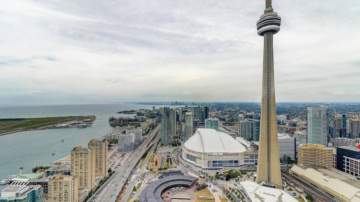 Downtown Toronto Condo | Instant Suites Penthouse 2BR Suite in ❤️ of Toronto Downtown