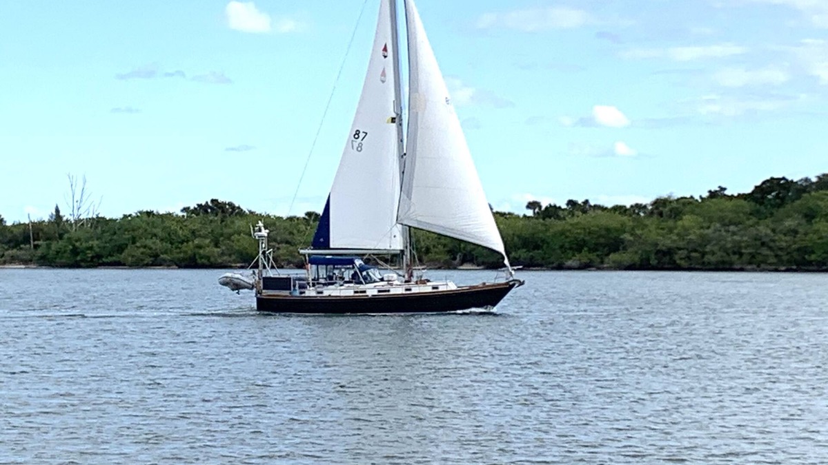 Edgewater Apartment | Intercostal paradise 🐬 🏖️ Romantic getaway🏝️