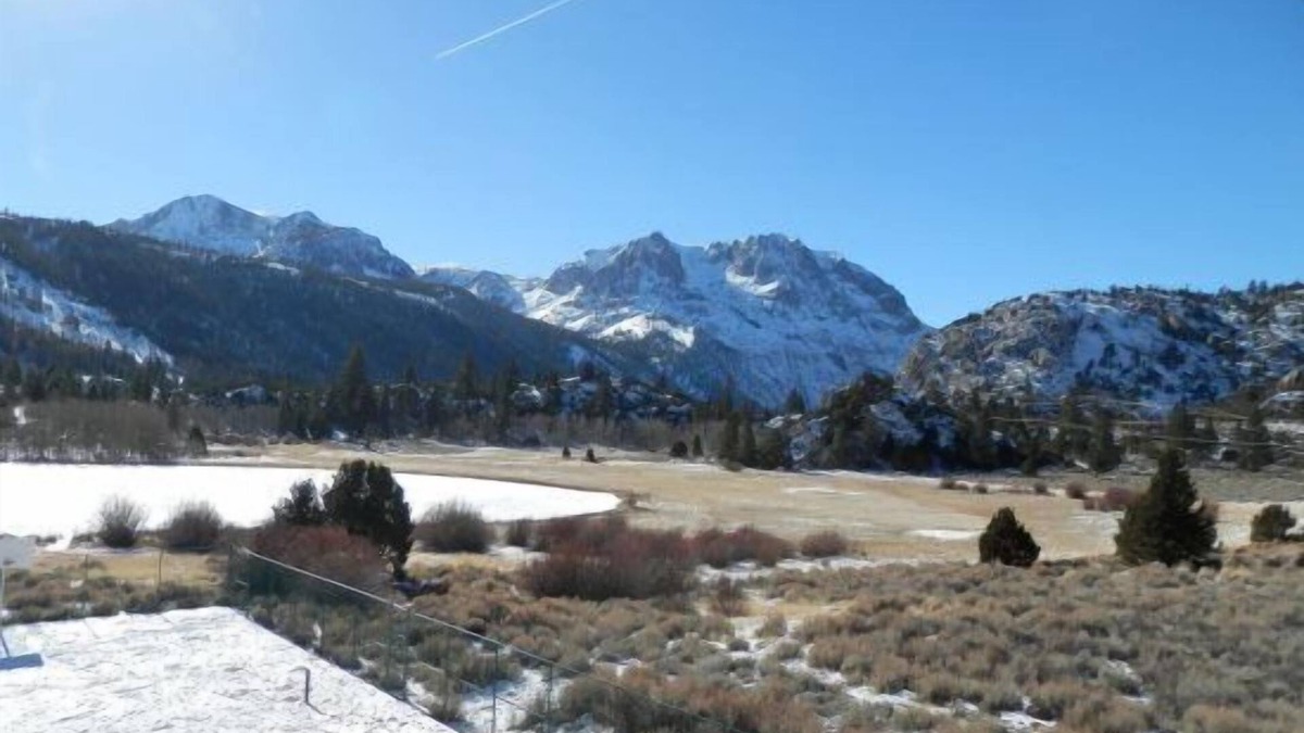 June Lake Condo | Interlaken#29 studio condo