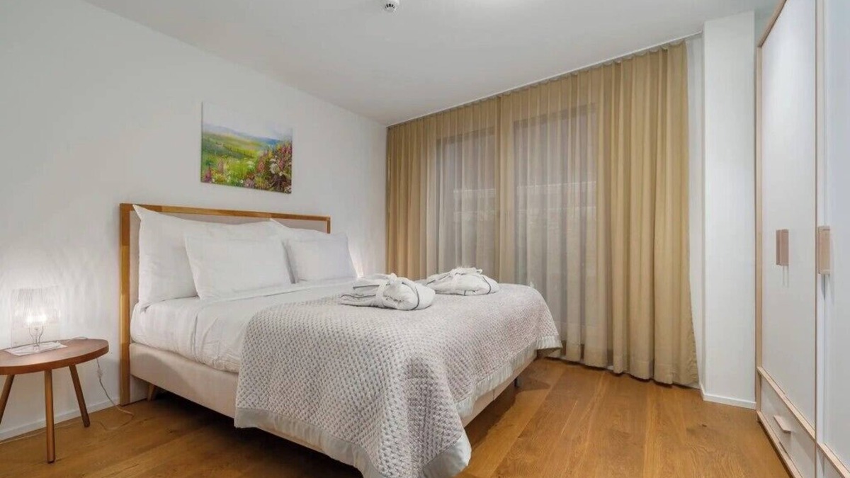 Bangerten Apartment | Interlaken apartments Two Bedroom Interlaken Apartment with King Beds & Sofa Bed