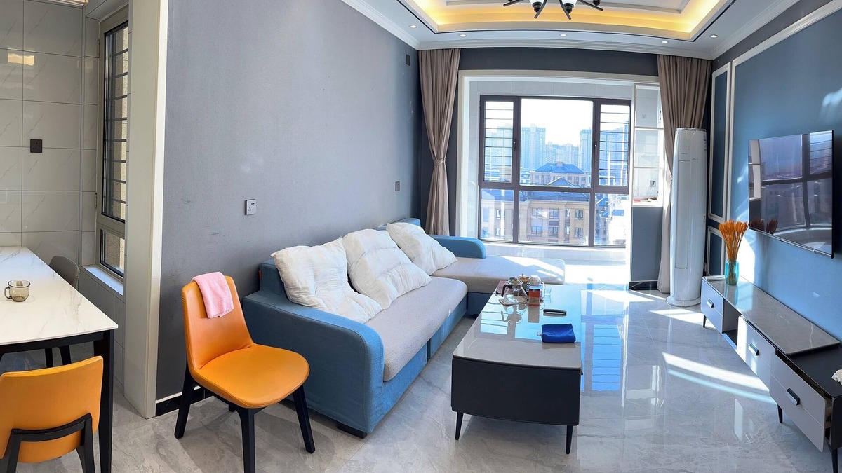 Zhengzhou Apartment | International Travel Suite is ideal for your trip with family, friends or solo.