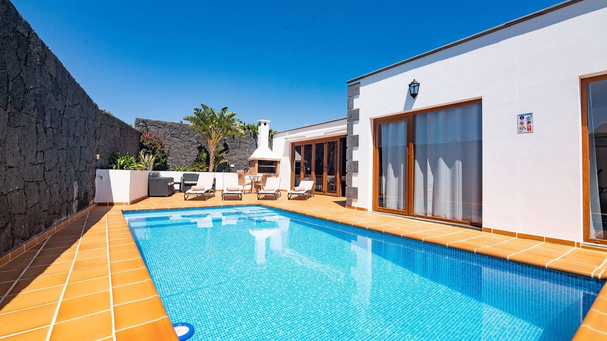 Tias Villa | Intimate, spacious and comfortable villa, ideal for families and groups of adults