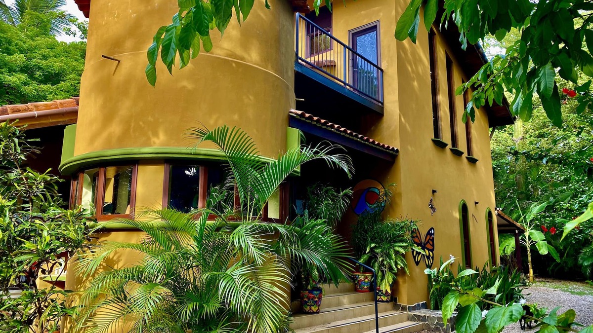 Tamarindo Villa | INTIMATE VILLA WITH POOL MINUTES TO TAMARINDO AND 8 UNIQUELY AMAZING BEACHES