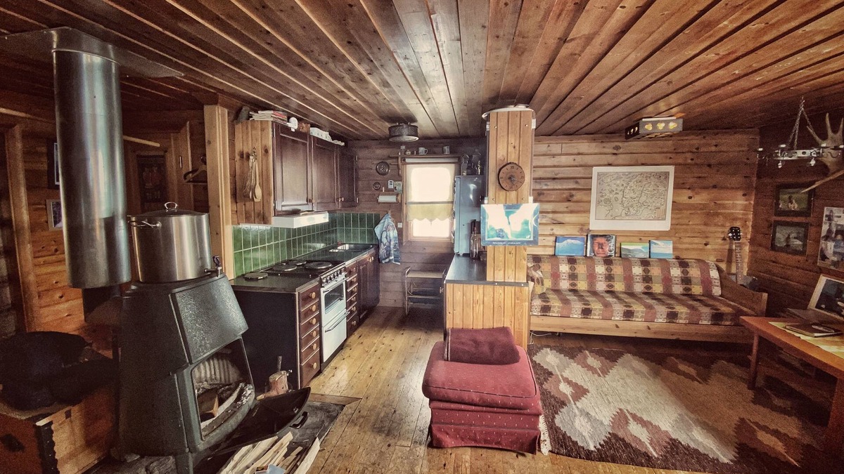 Kvikkjokk Ski Chalet | Into Jack London's Wilds.: Northern Lights, Midnight Sun, Sled dog, Quitness