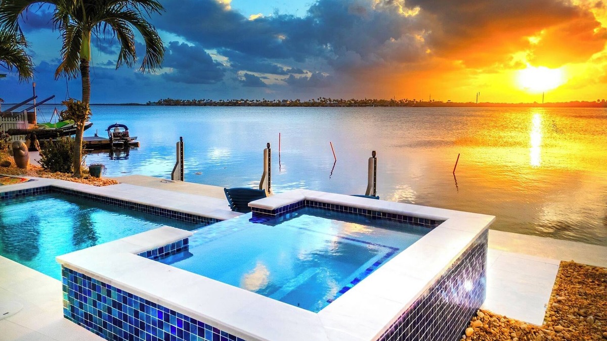 Bay Point House | Into the Blues- Oceanfront Beach House