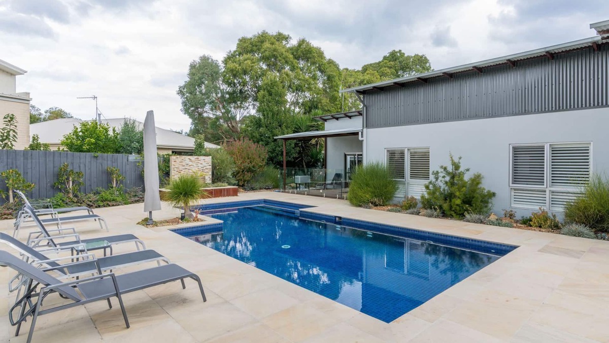 Inverloch House | Inverloch Oasis - L Oasi de Invy