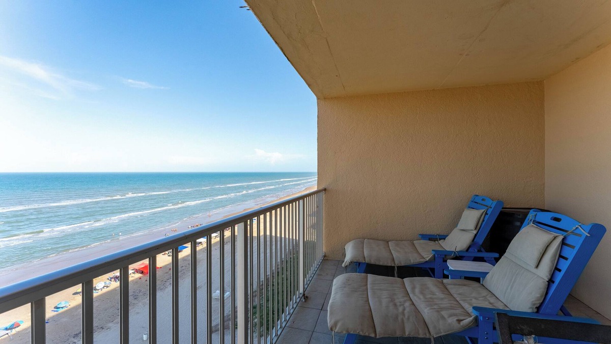 South Padre Island Condo | Inverness 1103 - Spacious penthouse;Unbeatable views;3rd-floor pool