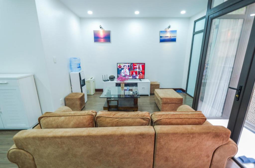 Ngoc Khanh Apartment | Investland - Kim Ma, Dao Tan, Street Near Daewoo, Lotte and Vinhomes Metropolis, One, Two Bdr