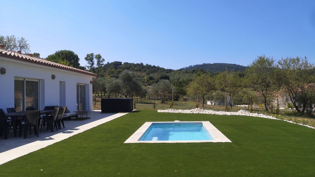 Les Mages Villa | Invitation to travel luminous private villa with swimming pool spa billard