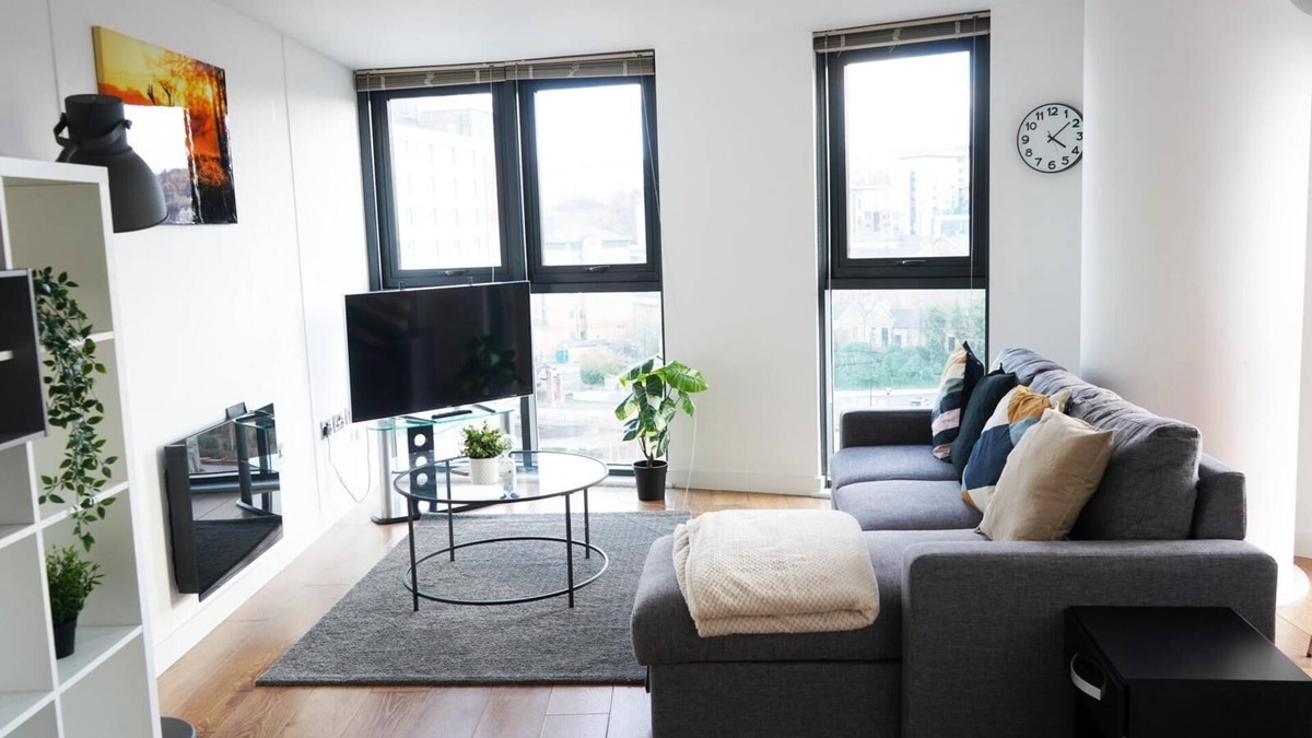 Sheffield Apartment | Inviting 2-bed Apartment in Sheffield