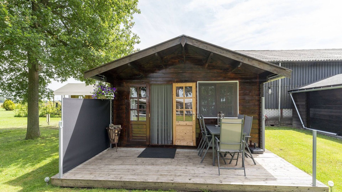 Zwiggelte Cottage | Inviting holiday home in Zwiggelte with garden