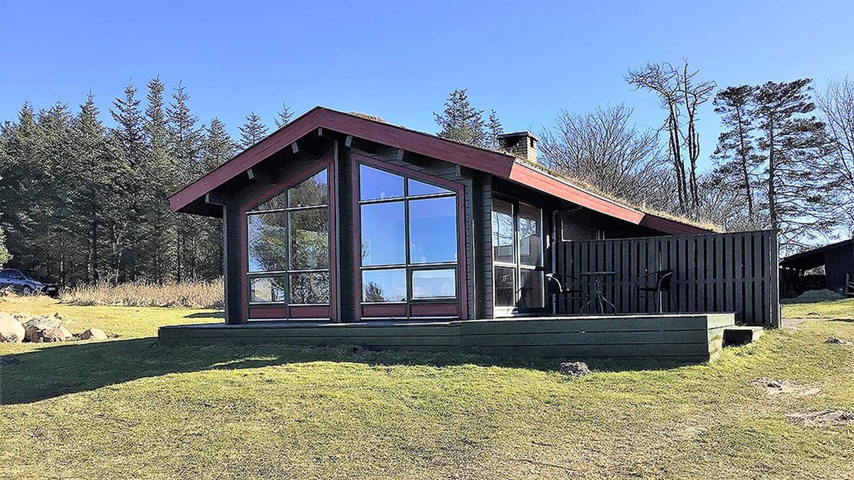 Skallerup Klit House | Inviting holiday home in the middle of the beautiful Jammerbug landscape