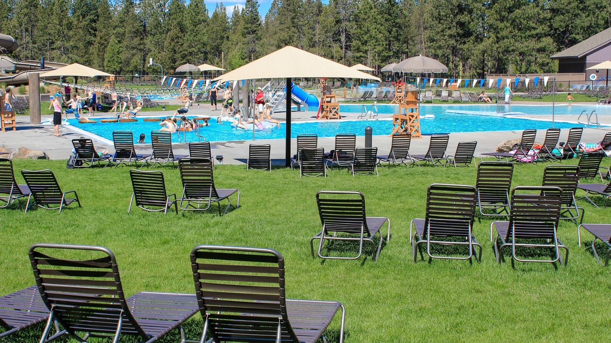 Deer Park House | Inviting Sunriver home with WiFi, washer/dryer - SHARC access