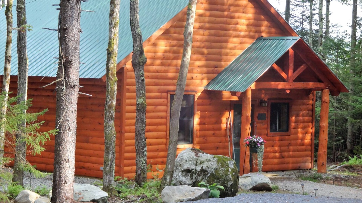 Ripton Cabin | Inviting timber frame cabin in Vermont's Green Mountains