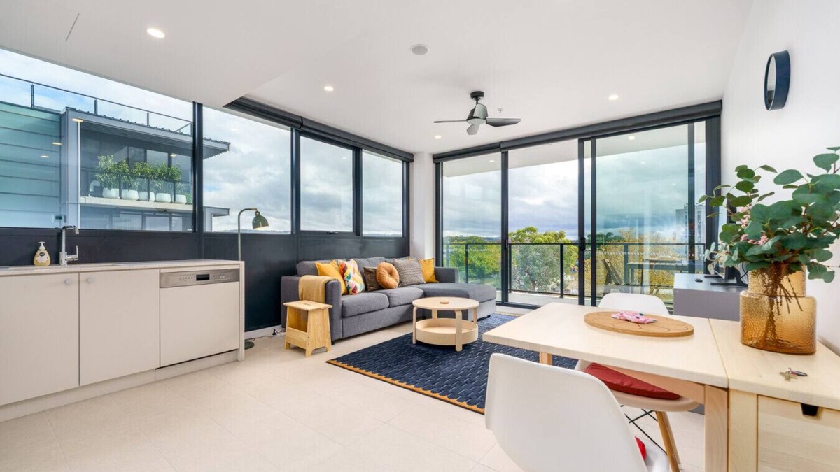 O'Connor Apartment | Inviting Urban Stay near City and ANU