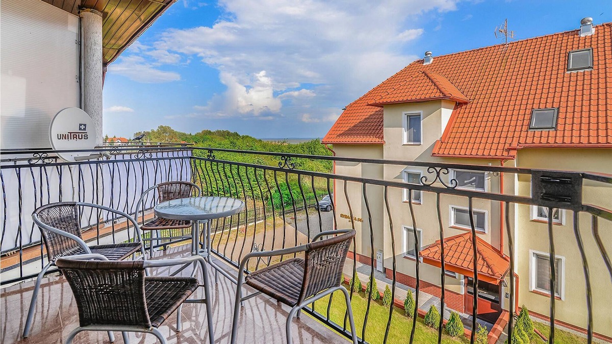 Krynica Morska Apartment | Inviting vacation apartment in Krynica Morska.
