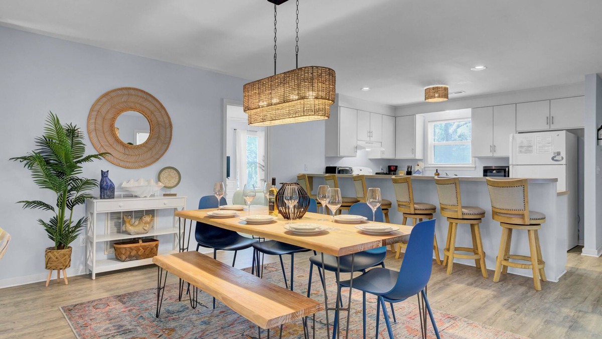 Sullivan's Island House | Ion by AvantStay | Walk to Beach, Dining, Shopping | Central Location | Deck
