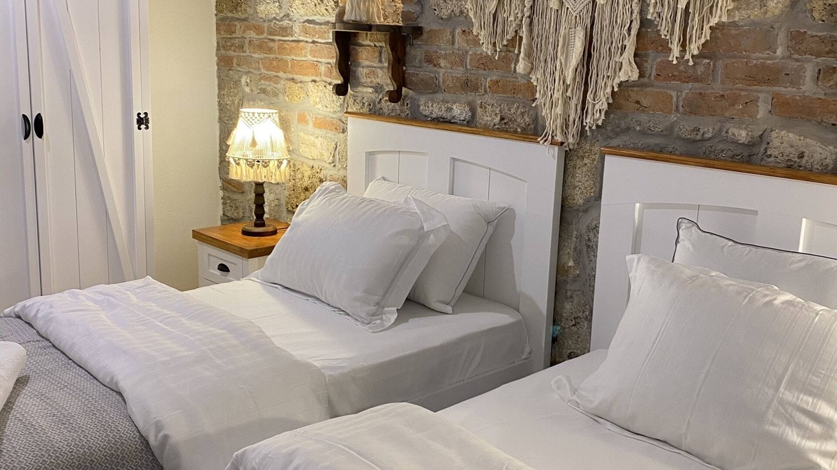 Yenifoca Hotel | Ionia Liberty Stone Hotel