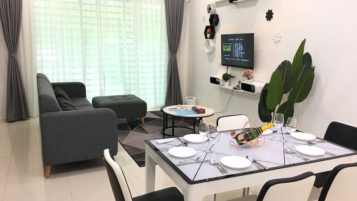Ipoh House | Ipoh Paradise Homestay @ Station 18 (13 Pax)