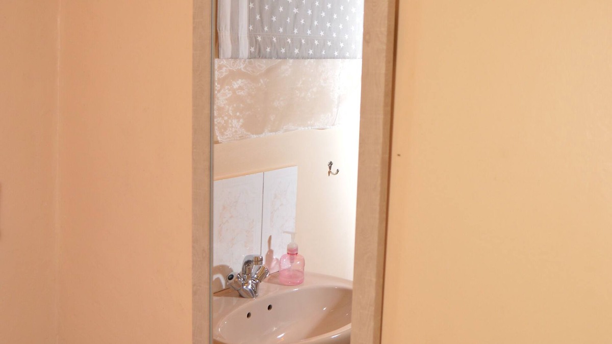 Montclair House | Iqhayiya Guest House location