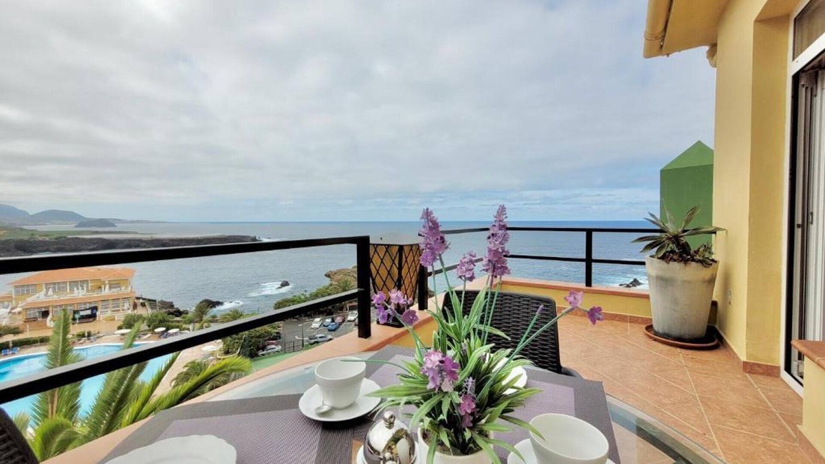 San Marcos Apartment | Ireland 1 by The Ocean Rentals
