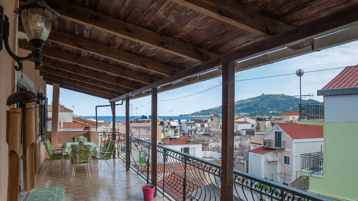 Zakynthos Town Apartment | Irida Apartment in the centre of Zante