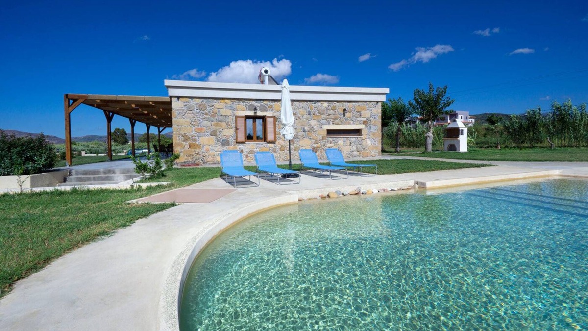Korfalonas Villa | Iridanos Villa with 3 bedrooms and private pool, 400 meters from the beach