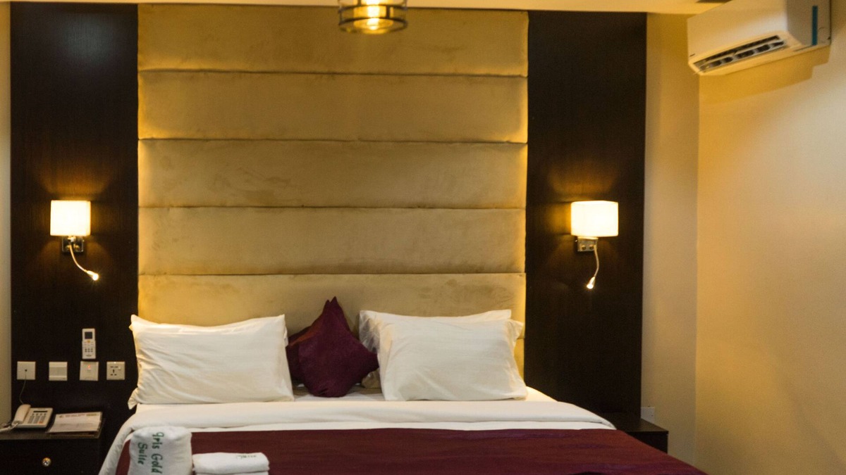 Ibadan Hotel | Iris Gold Suite