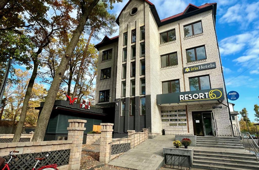 Vorzelʼ Hotel | Iris Hotels Resort