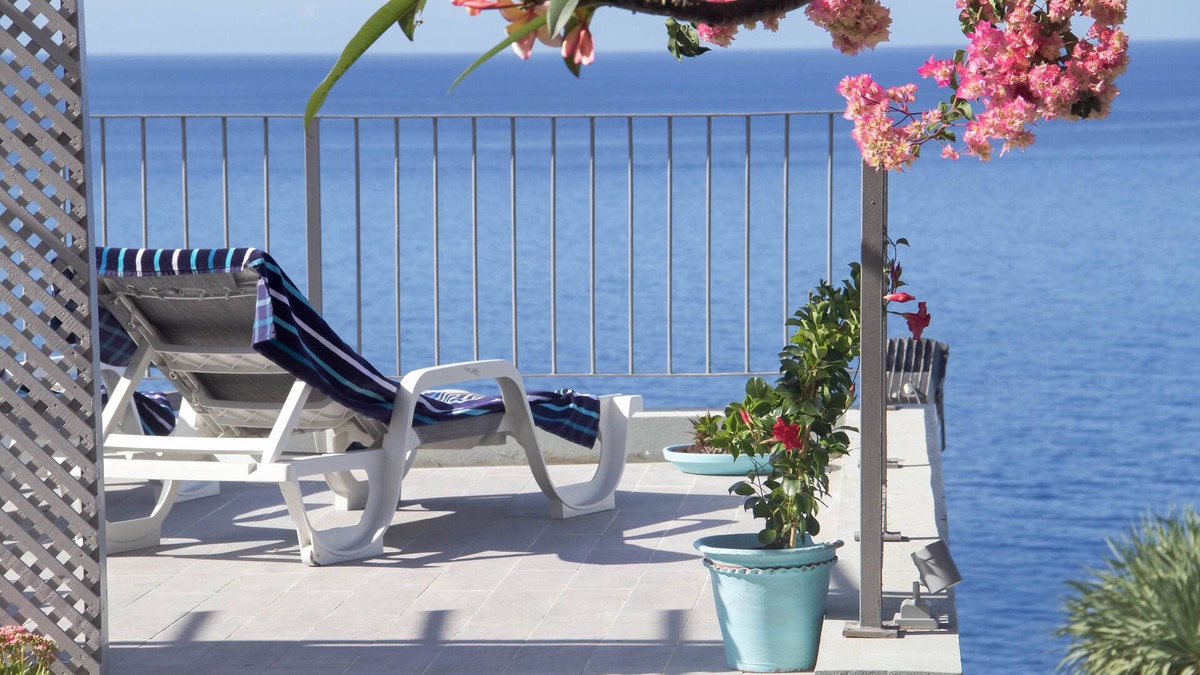 Santa Maria Maior Villa | Irlanda´s Villa - Funchal Seaside Villas