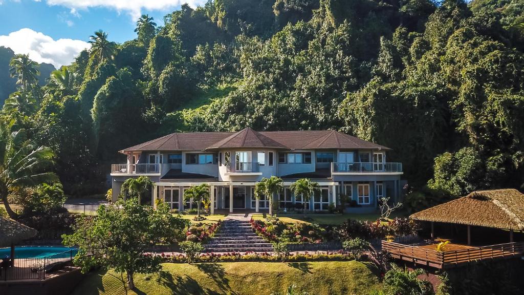 Arorangi House | Iro Luxury Retreat
