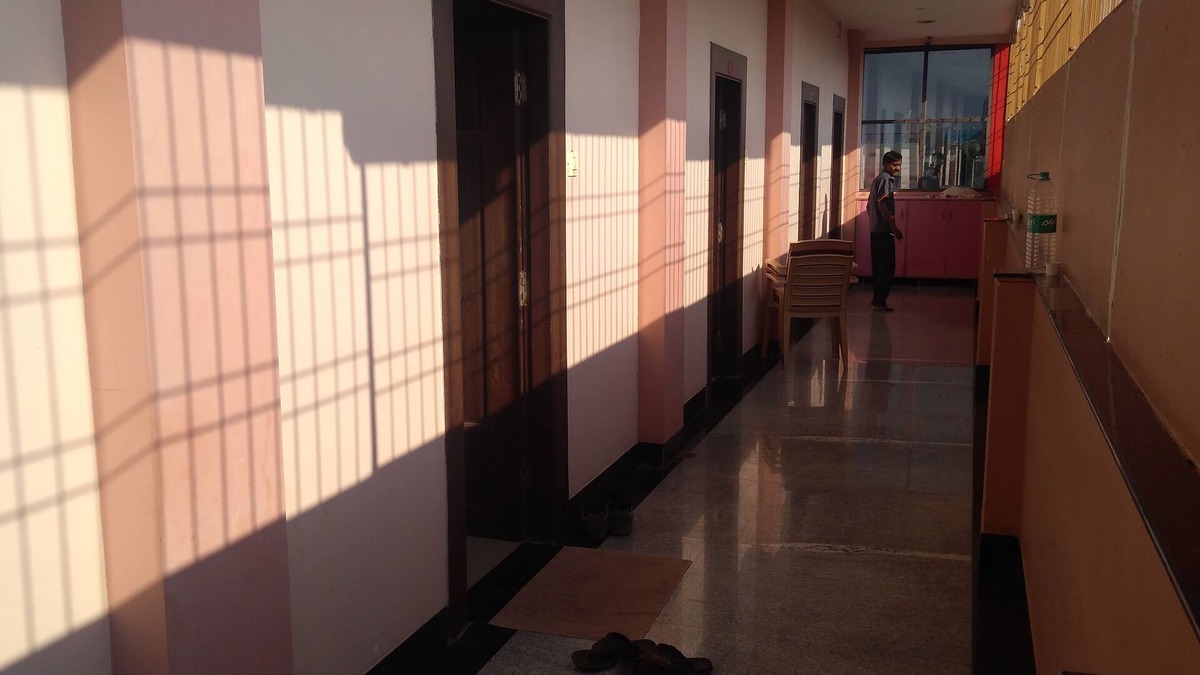 Kurnool Hotel | Iroomz Nagamayuri