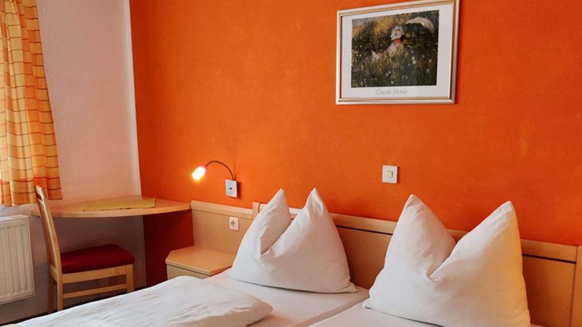 Sankt Georgen im Attergau Apartment | Irrsee - Frühstückspension Holzapfel