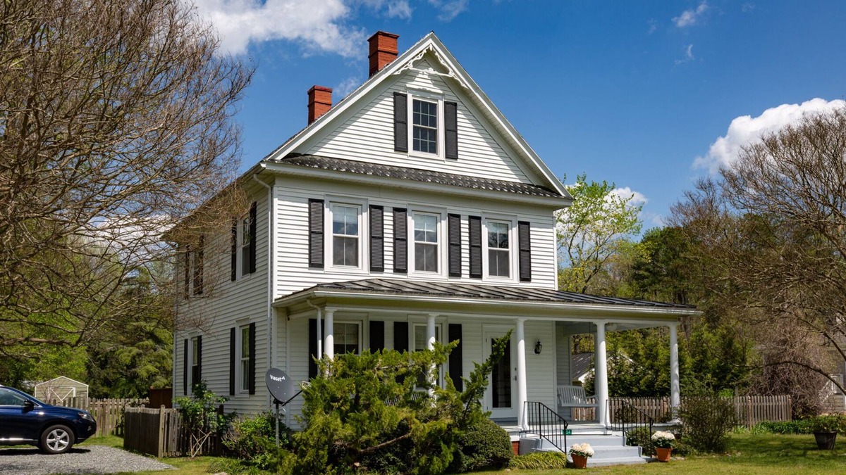 Irvington House | Irvington Country Getaway House