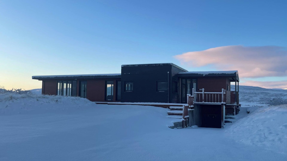 Selfoss Villa | Modern villa on Golden Circle - Gullfoss Geysir Þingvöllur - Freyjustíg 13, 805