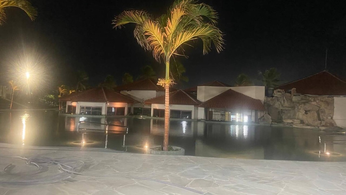 Loteamento Parque das Fontes Apartment | Is it a vacation you need? Come and enjoy this paradise called Aquaville resort.