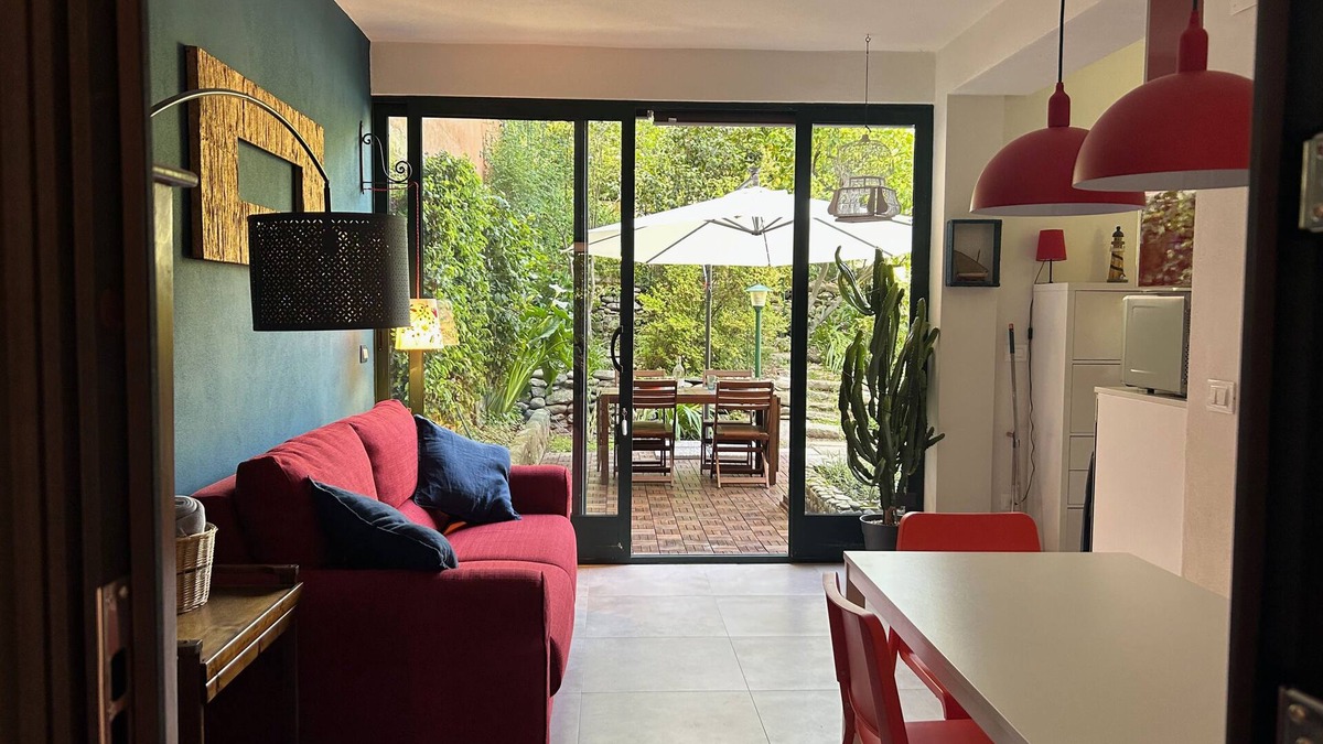 Cinque Terre Apartment | Isa's Garden